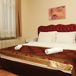 Hostel Sultan &